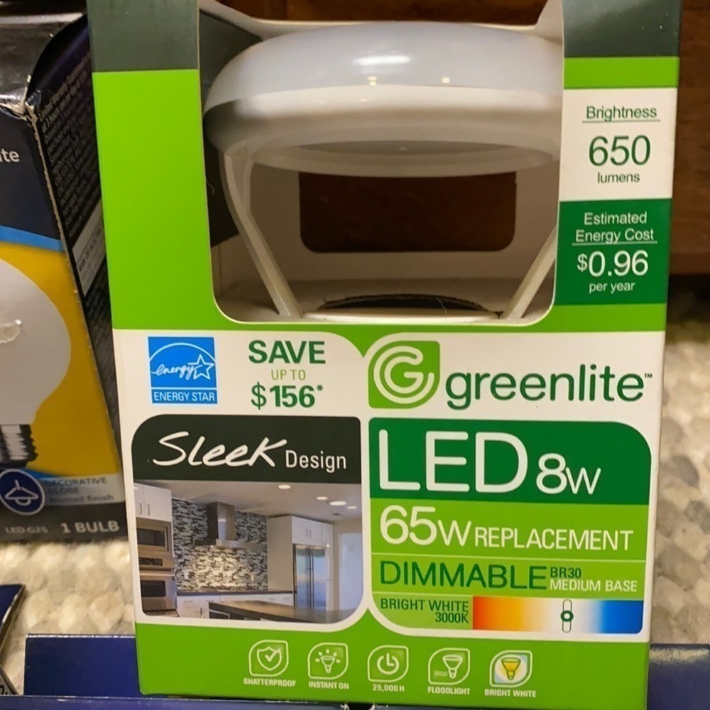 LED Lightbulb Bundle - Picture 3 of 7